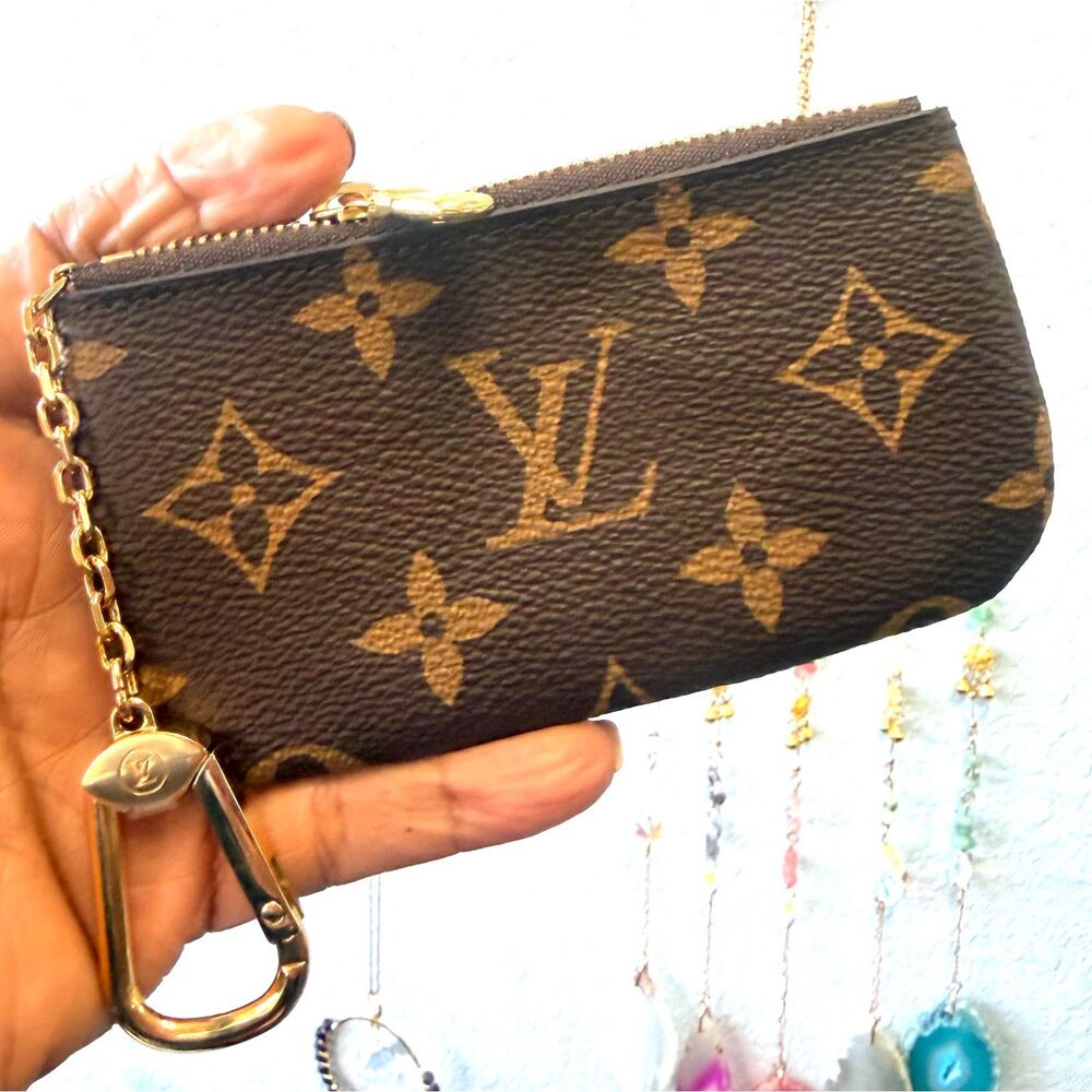 Authentic NEW Louis Vuitton Key Pouch LV Monogram Keychain Wallet, Cardholder